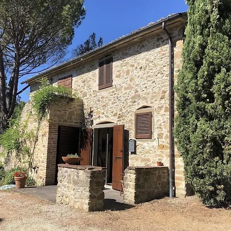 Holiday home Stunning 2 Bed House 5 Mins From *