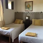 Stunning 2 Bed House 5 Mins From Дом отдыха Ангьяри